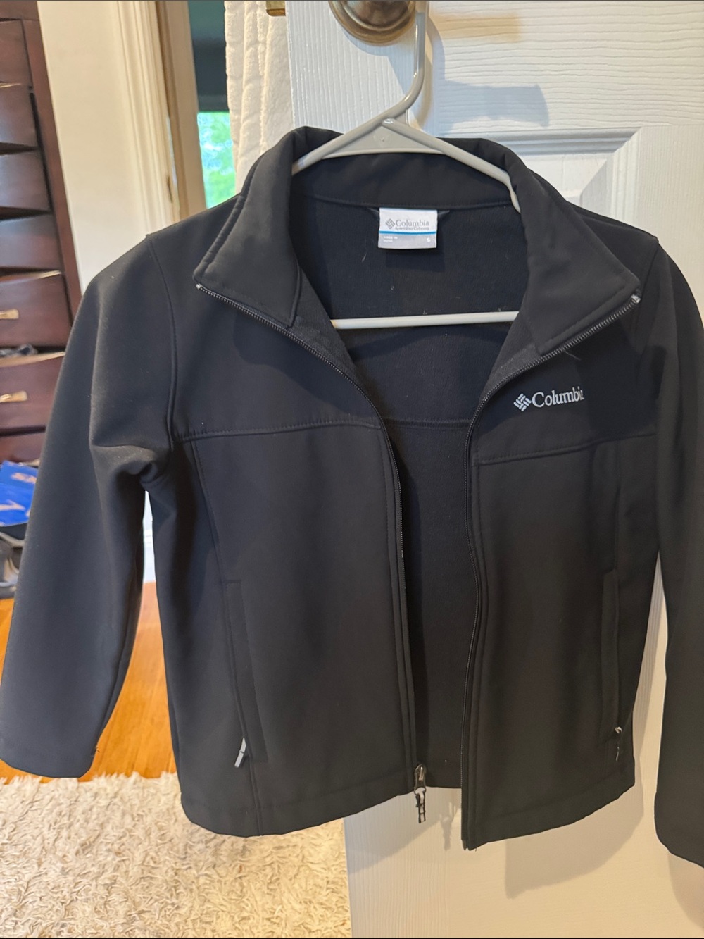 Columbia Black Softshell Zip Jacket